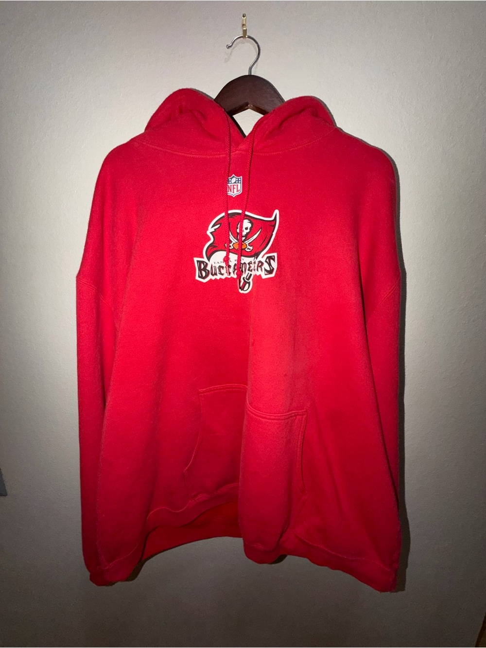 Reebok Tampa Buccaneers Crewneck Hoodie with Team Chest Logo